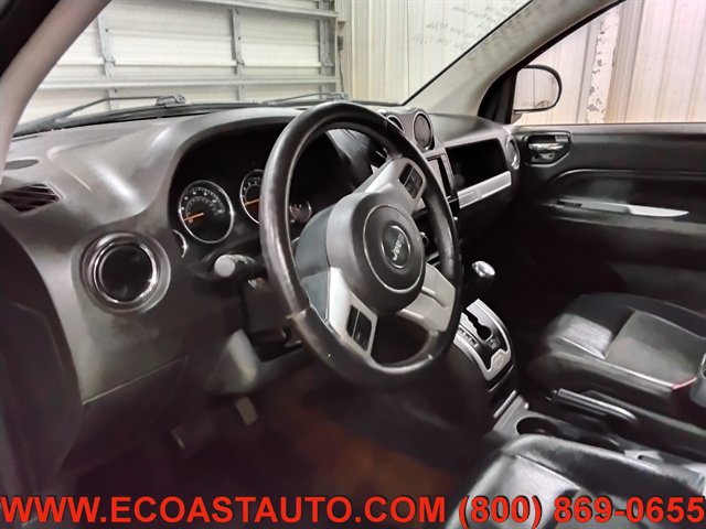 Used 2015 Jeep Compass Latitude AWD/4WD image 12