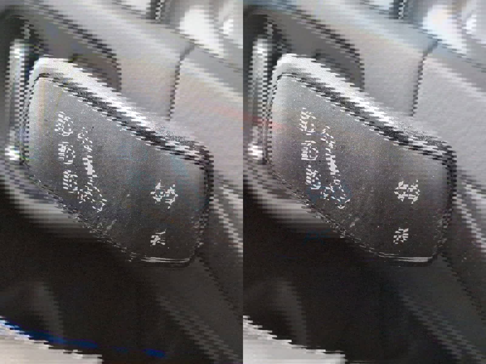 Used 2017 Volkswagen e-Golf SEL Premium image 26