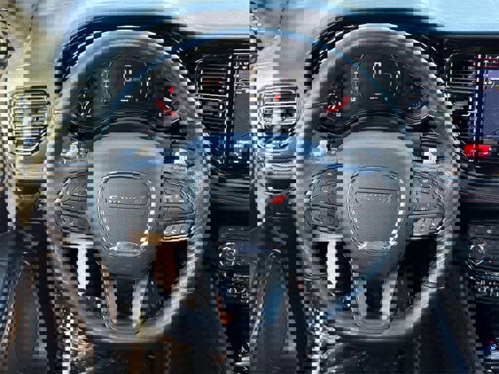 Used 2025 Dodge Durango GT image 12