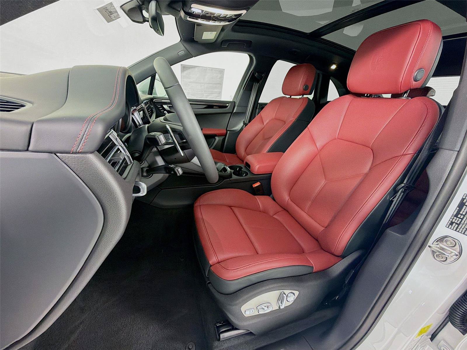 New 2026 Porsche Macan S AWD/4WD image 5