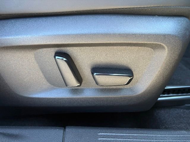 Used 2022 Nissan Rogue Platinum w/ Head-Up Display Package image 26