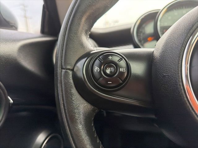 Used 2015 MINI Cooper S image 31