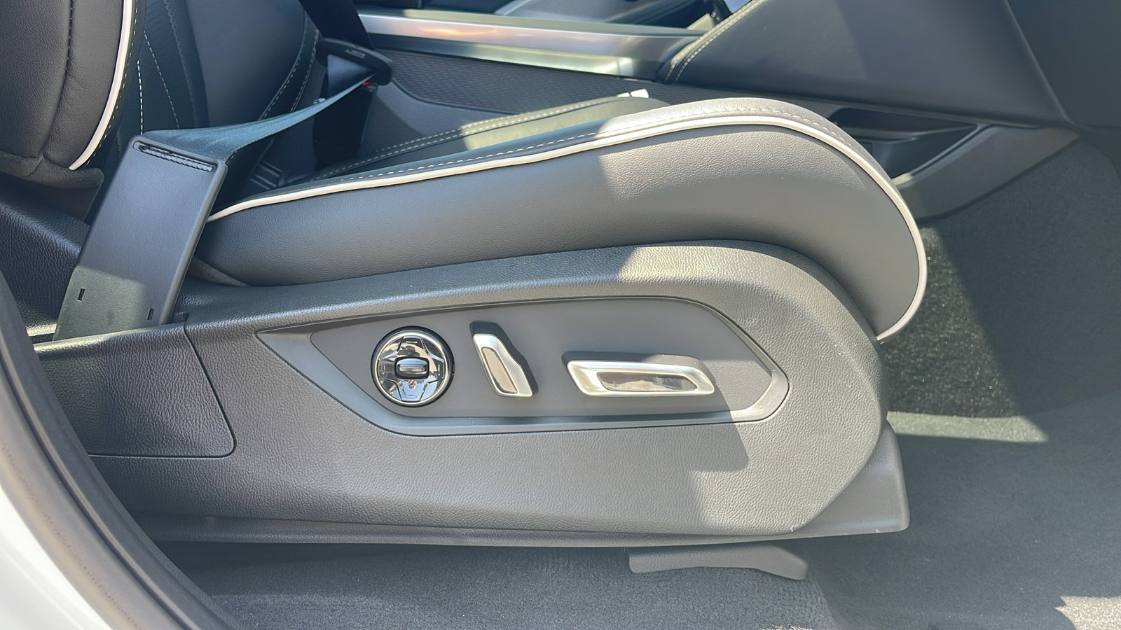 New 2026 Acura MDX SH-AWD w/ Advance Package image 30