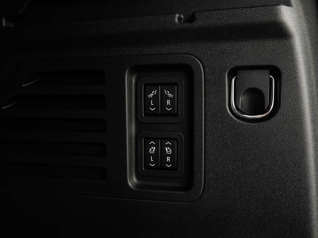 New 2026 Buick Enclave Preferred w/ Power Package image 9