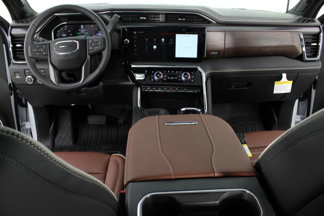 New 2026 GMC Sierra 3500 Denali Ultimate AWD/4WD image 13