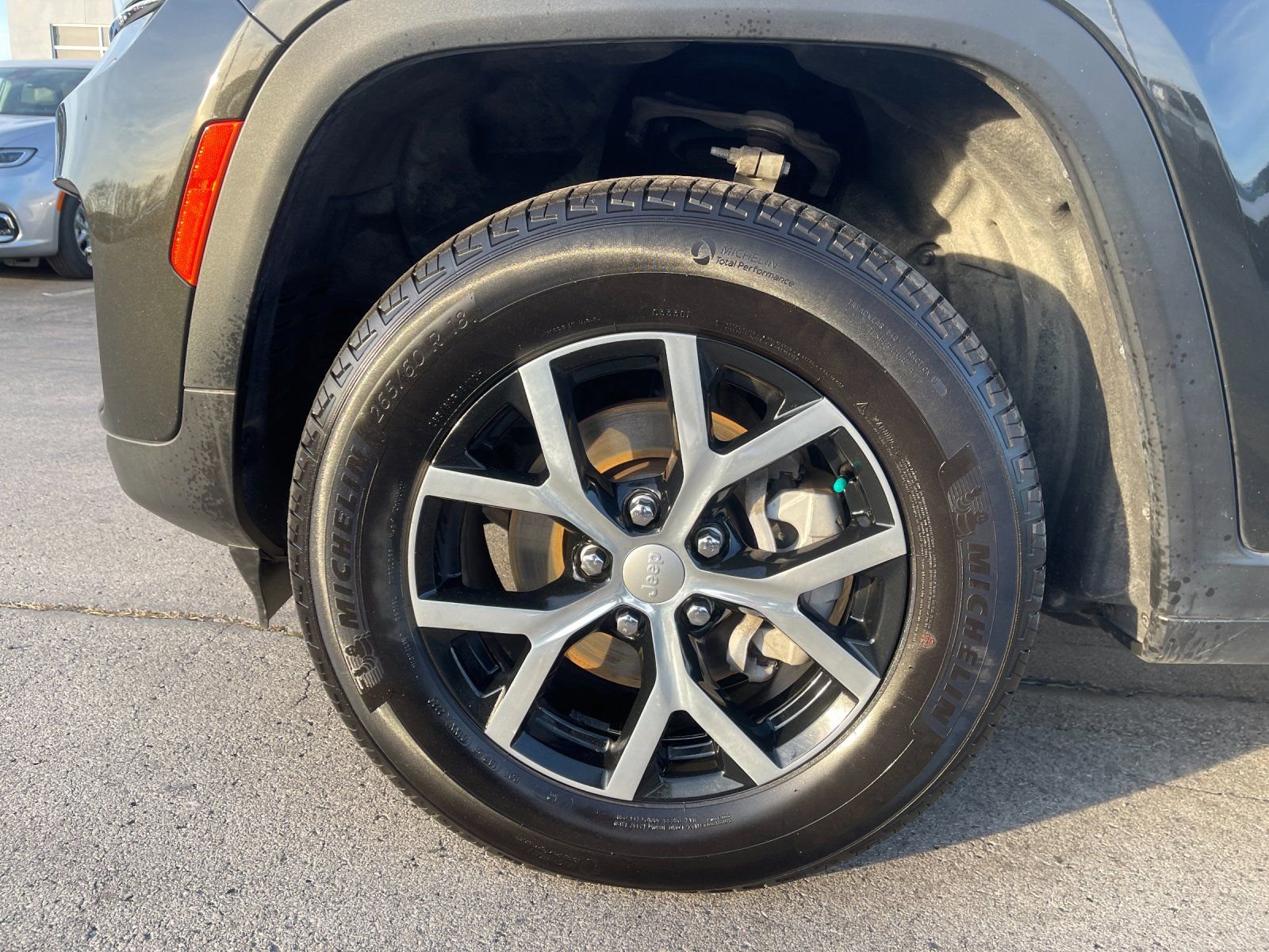 Used 2024 Jeep Grand Cherokee Limited w/ Trailer Tow Package image 32