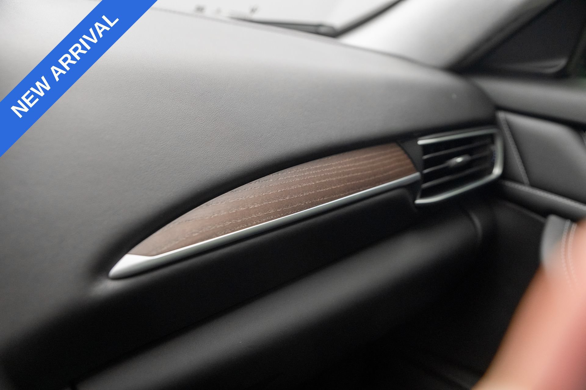 Used 2022 Maserati Levante GT AWD/4WD image 27