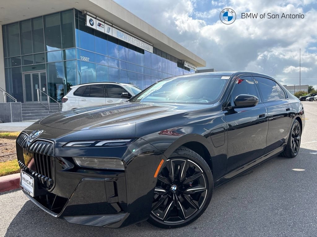 Certified 2025 BMW 750e xDrive