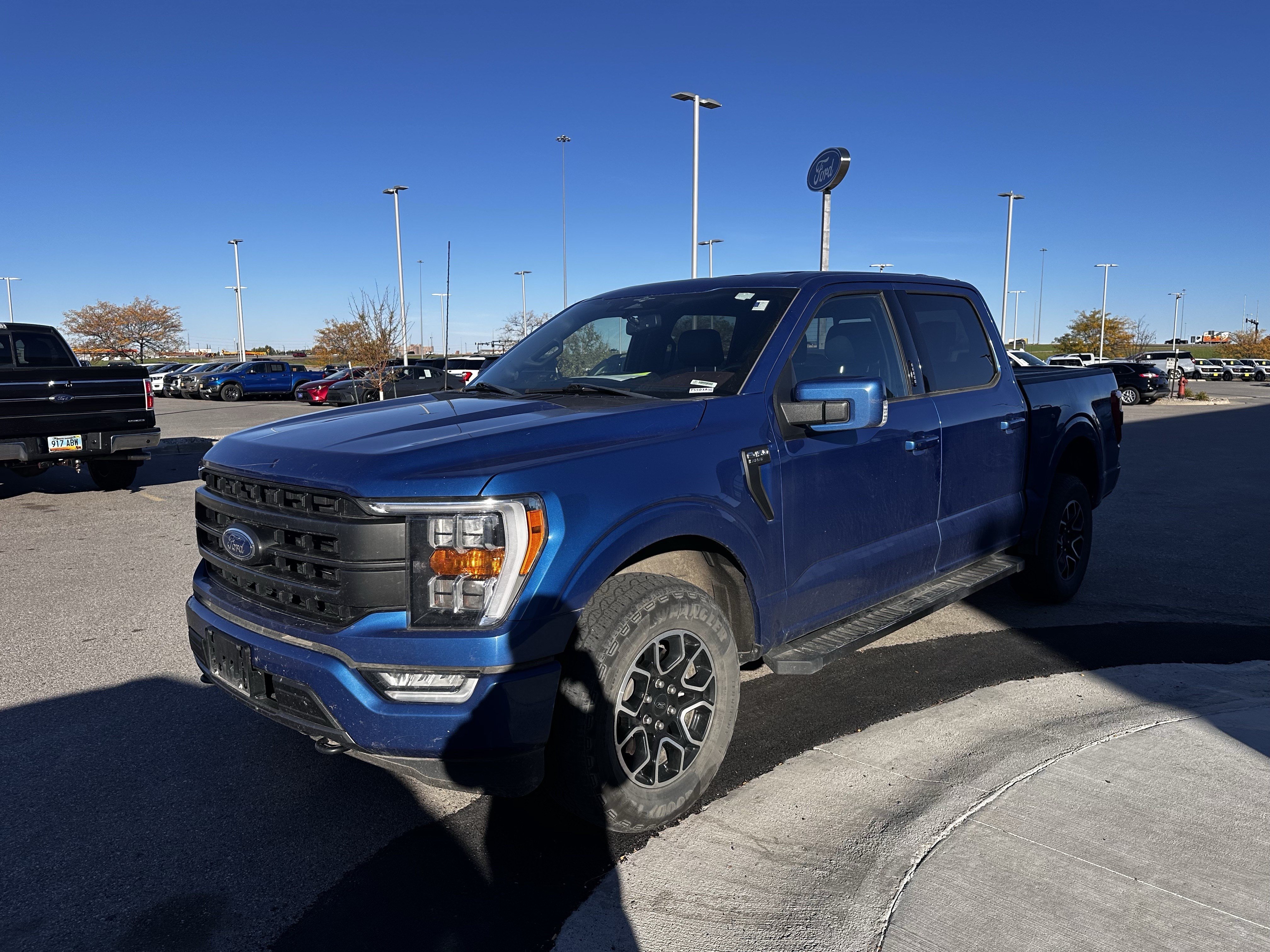 Used 2023 Ford F150 Lariat AWD/4WD image 3