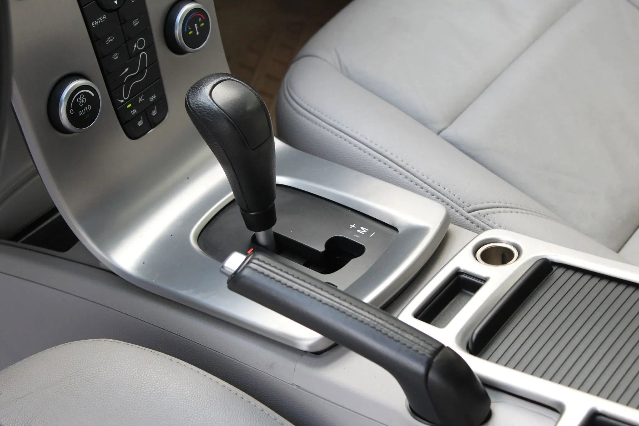 Used 2008 Volvo V50 T5 image 24