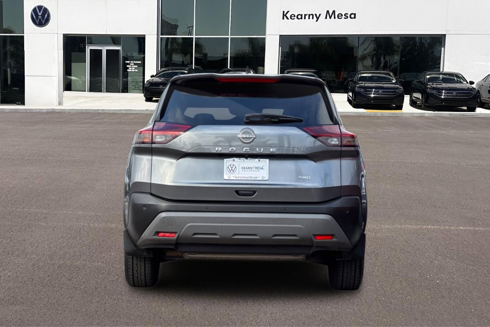 Used 2023 Nissan Rogue S image 5