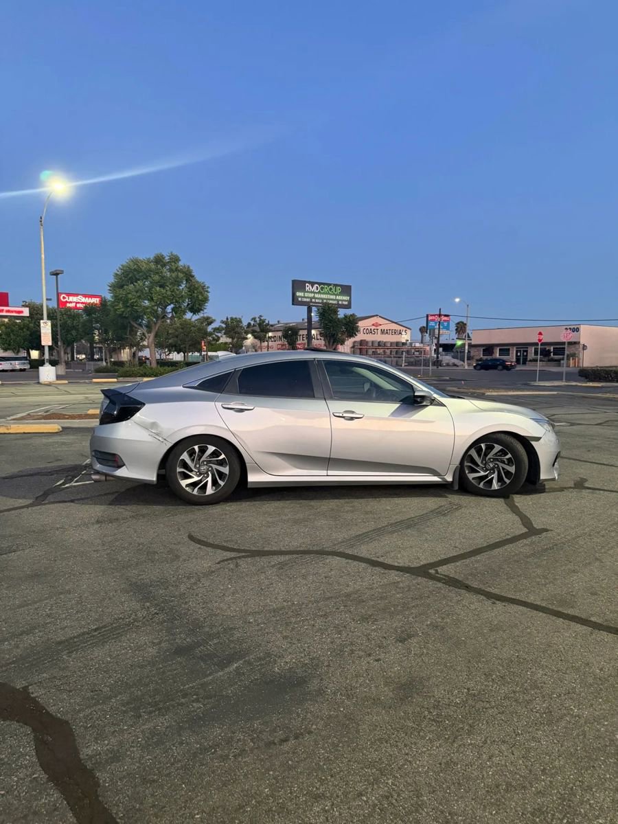 Used 2017 Honda Civic EX image 9