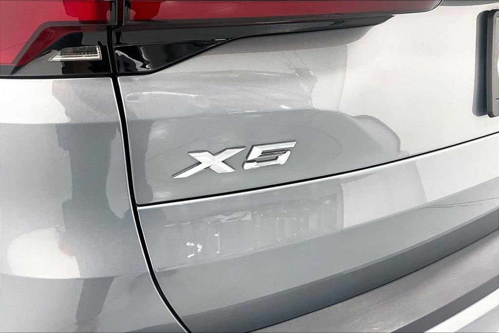 Used 2024 BMW X5 sDrive40i image 31