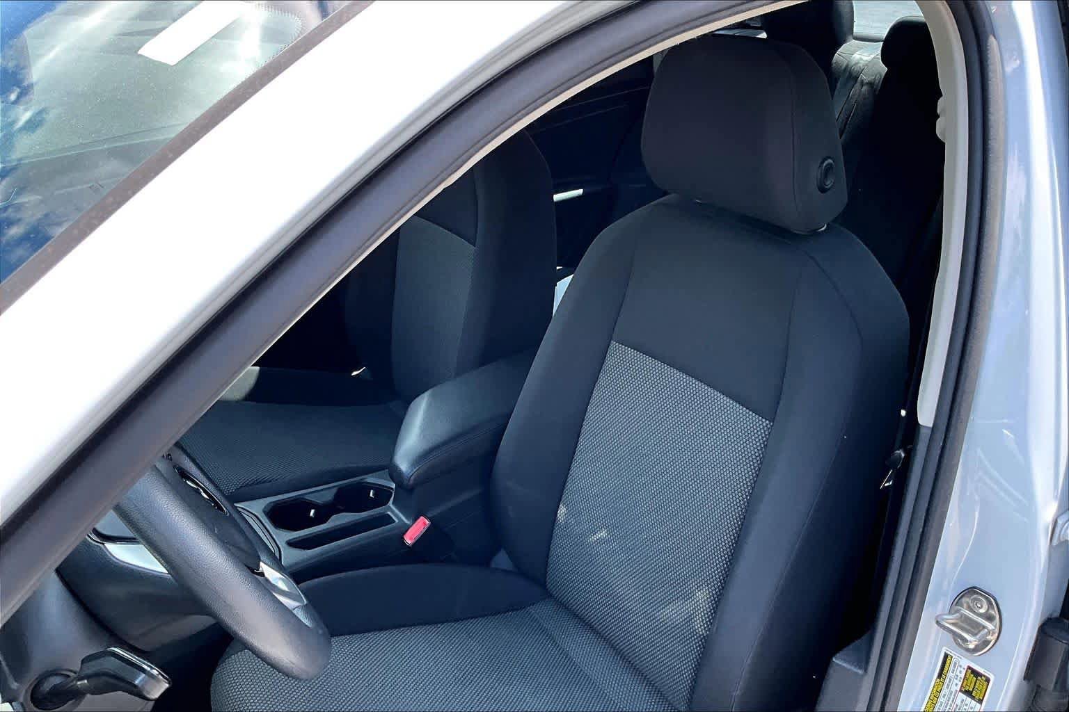 Used 2019 Volkswagen Jetta S w/ Driver Assistance Package FWD image 8