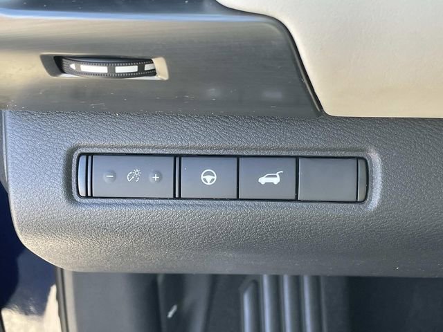 Certified 2023 Nissan Pathfinder SL image 17