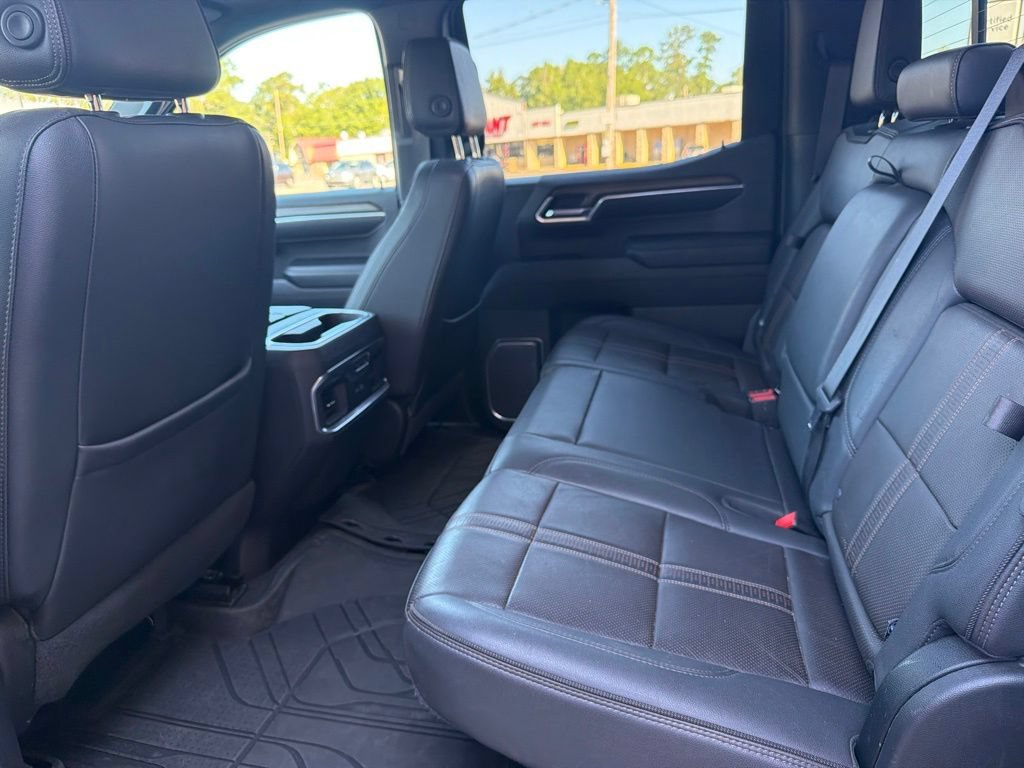 Used 2022 Chevrolet Silverado 1500 High Country w/ High Country Premium Package AWD/4WD image 15