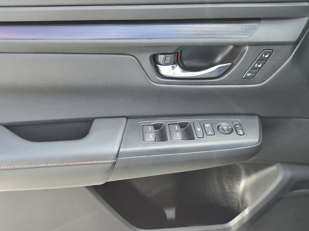 Certified 2025 Honda CR-V Sport-L image 27