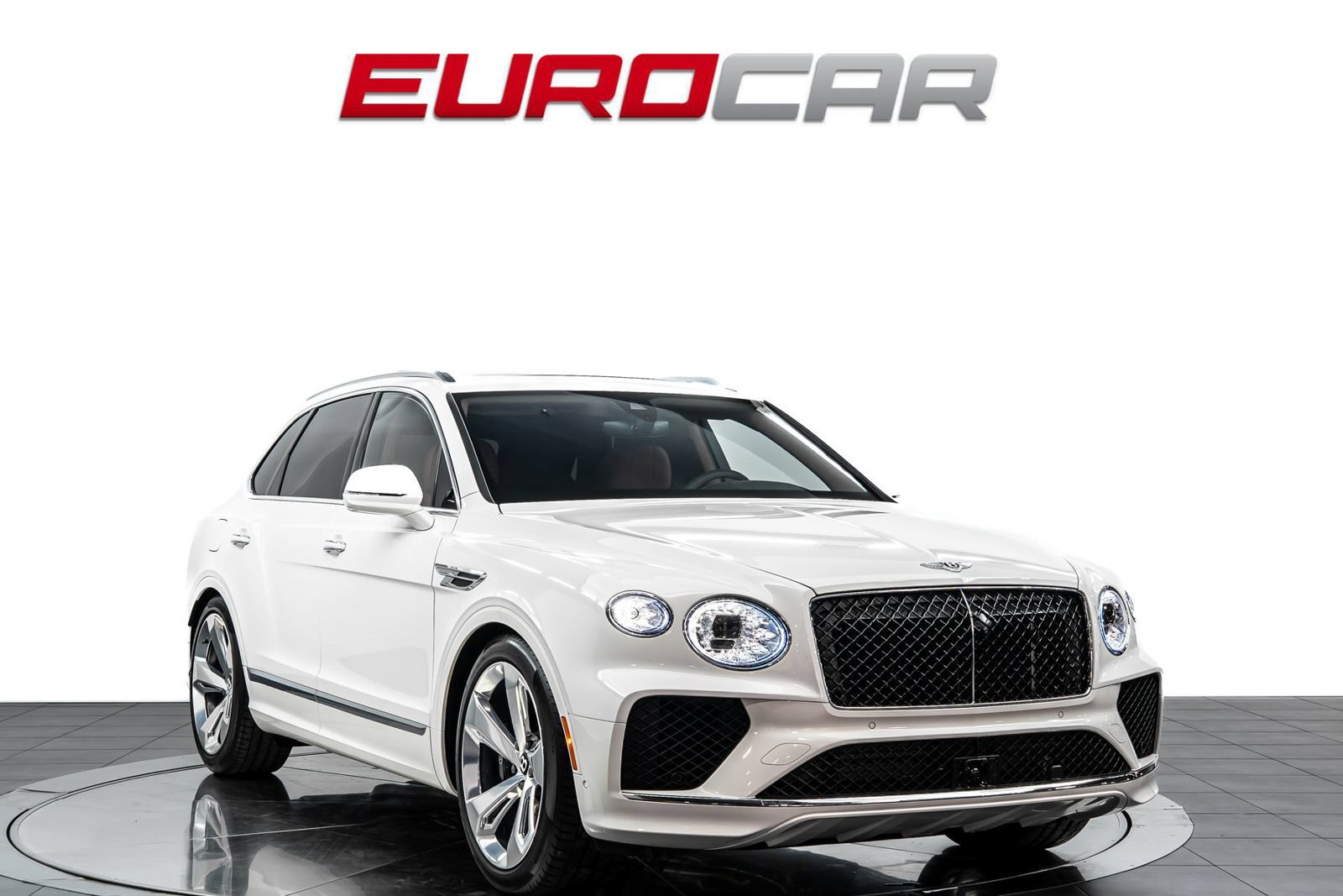 Used 2024 Bentley Bentayga AWD/4WD image 7
