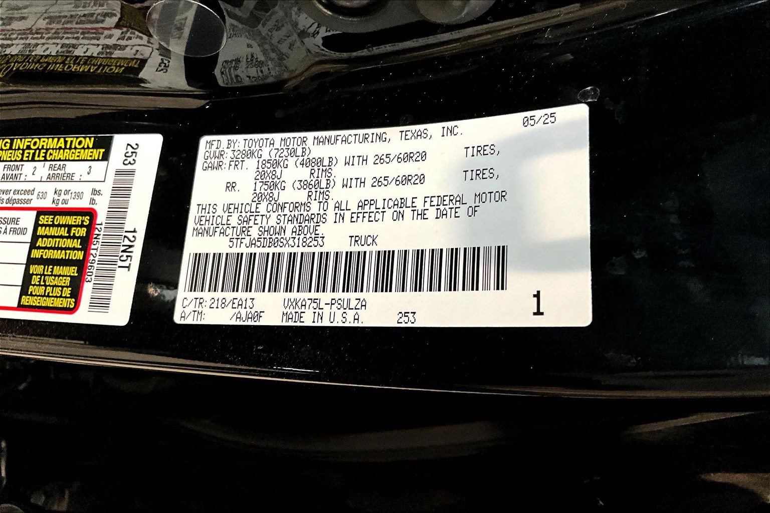 Used 2025 Toyota Tundra Limited AWD/4WD image 20