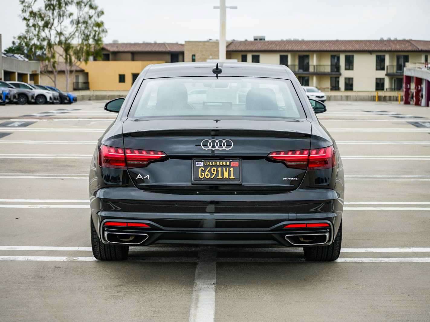 Used 2023 Audi A4 2.0T Premium Plus w/ Premium Plus Package video 3