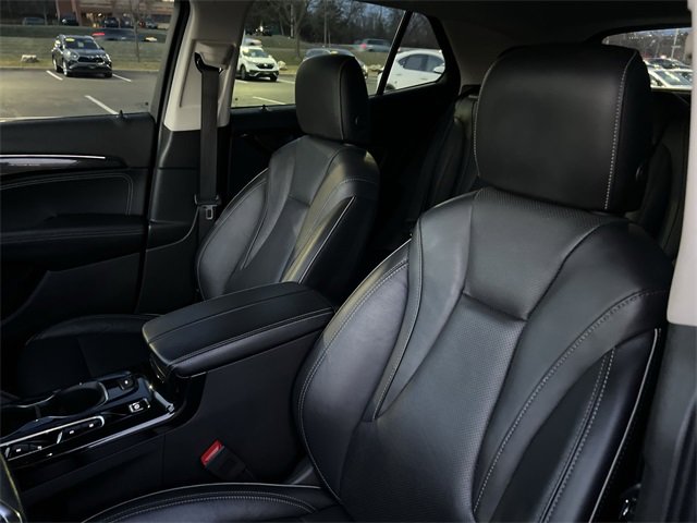 Used 2021 Buick Envision Essence w/ Technology Package I image 9