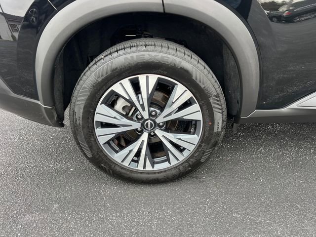 Used 2022 Nissan Rogue SV image 13