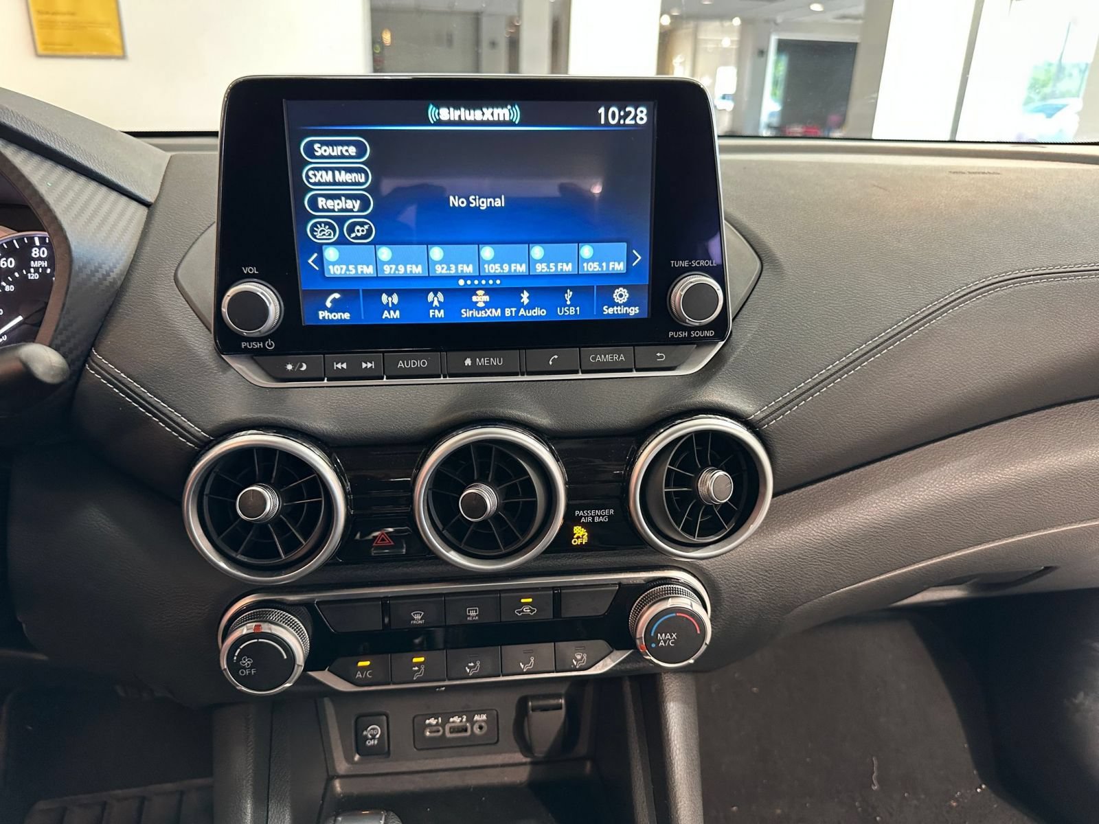 Used 2025 Nissan Sentra SV FWD image 14