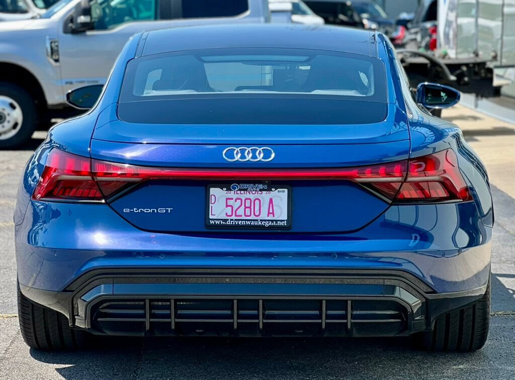 Used 2022 Audi e-tron GT Premium Plus AWD/4WD image 4