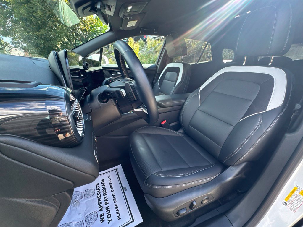 Used 2024 Chevrolet Blazer EV LT AWD/4WD image 15