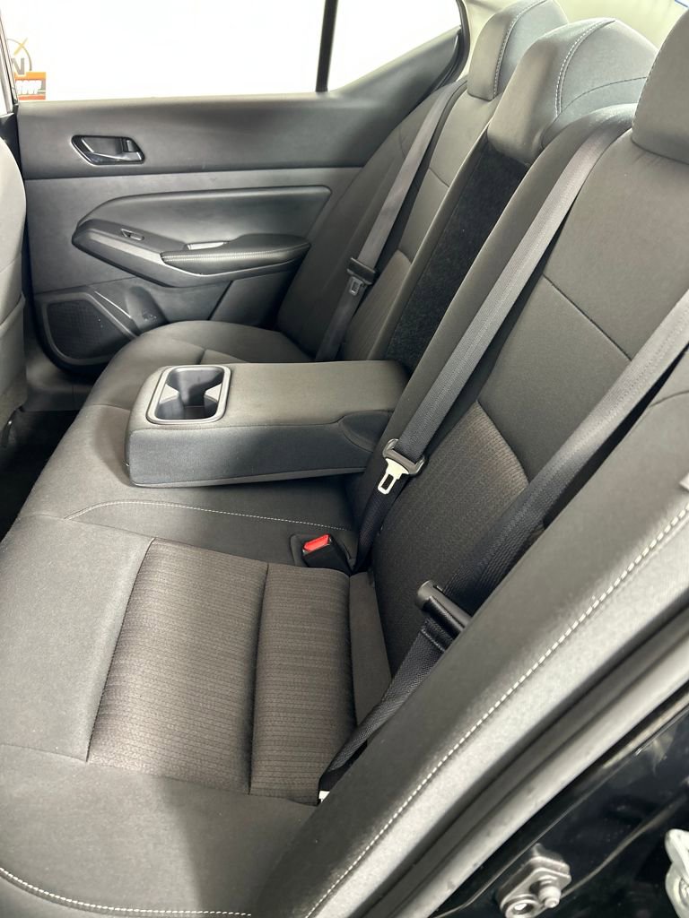 Used 2024 Nissan Altima 2.5 SV image 16