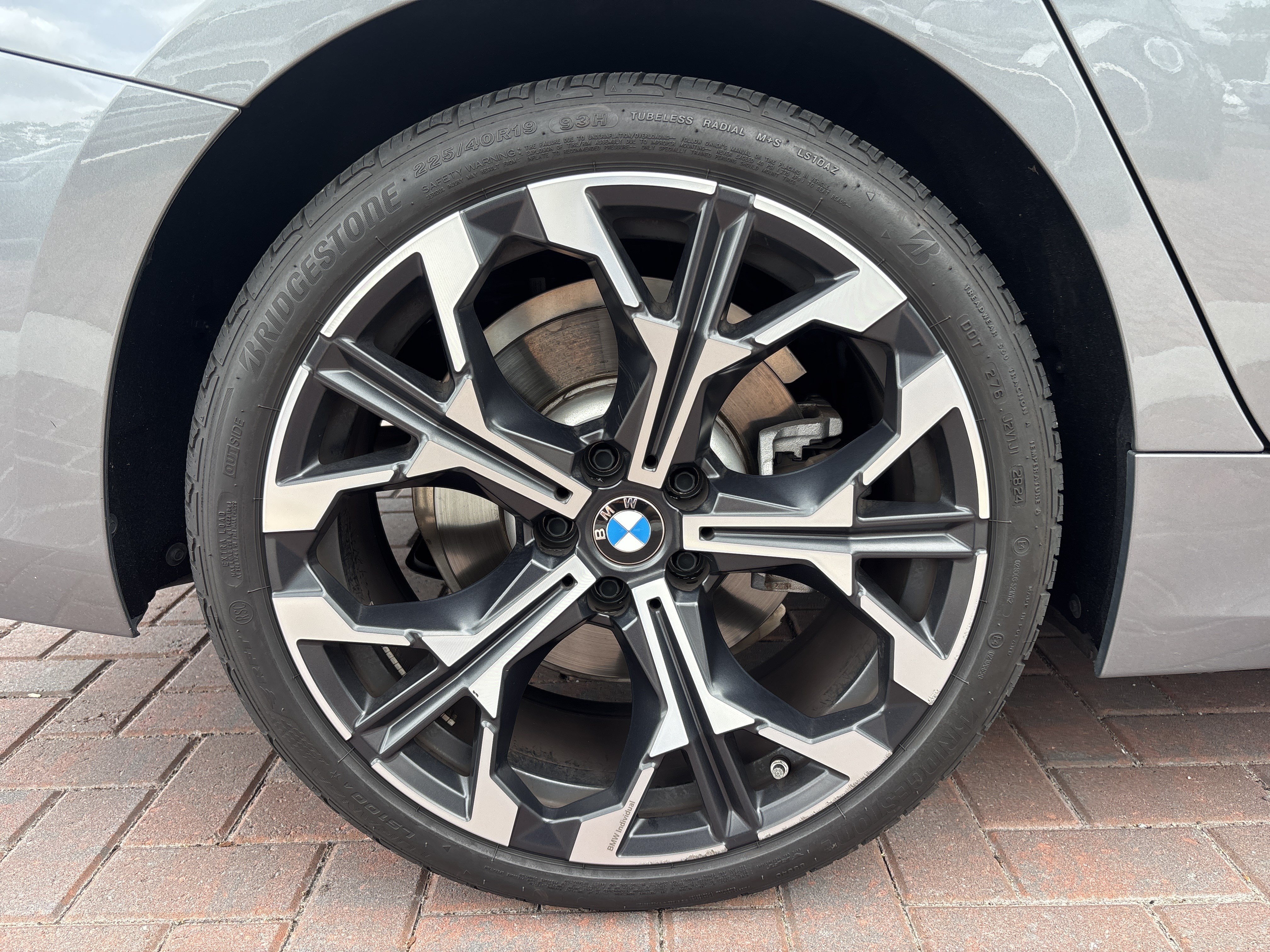 Used 2025 BMW 330i Sedan RWD image 21