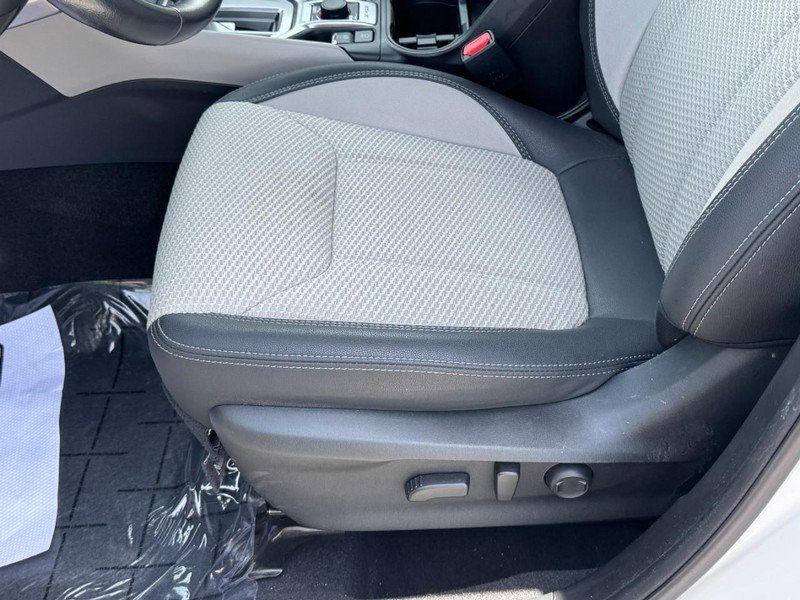 Used 2023 Subaru Forester Premium AWD/4WD image 23