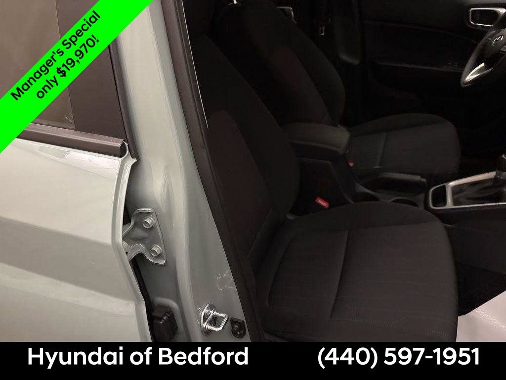 Certified 2026 Hyundai Venue SE FWD image 17