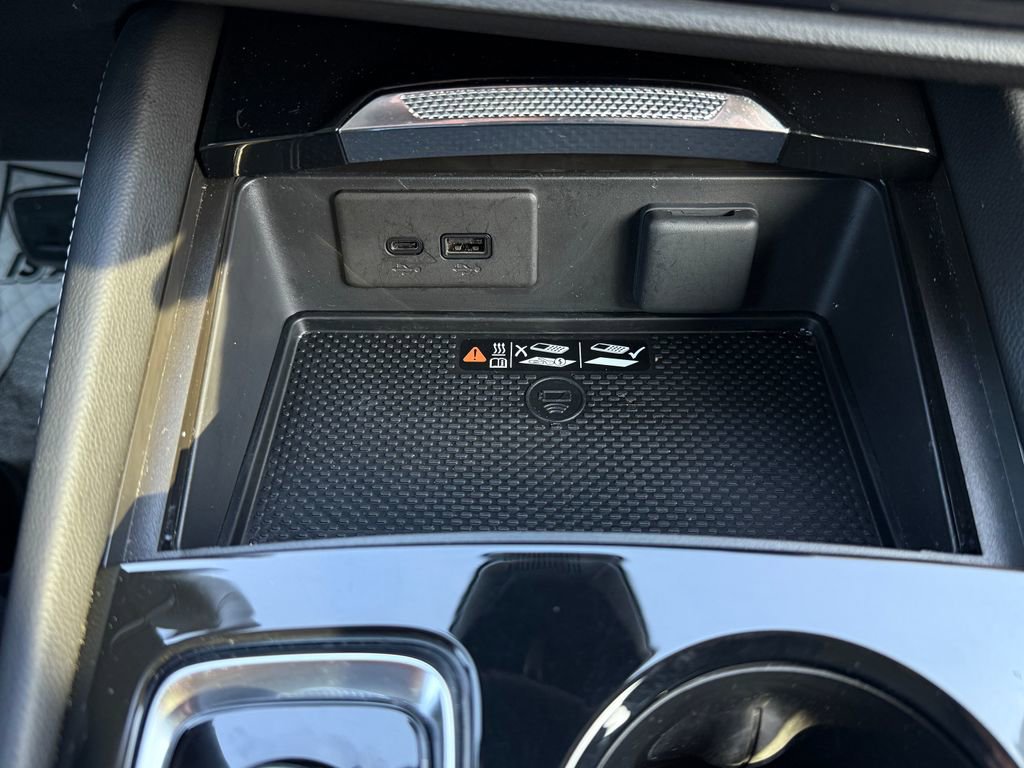 Used 2024 Buick Envision Sport Touring image 31