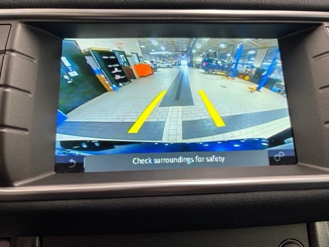 Used 2018 Land Rover Range Rover Evoque SE AWD/4WD image 18