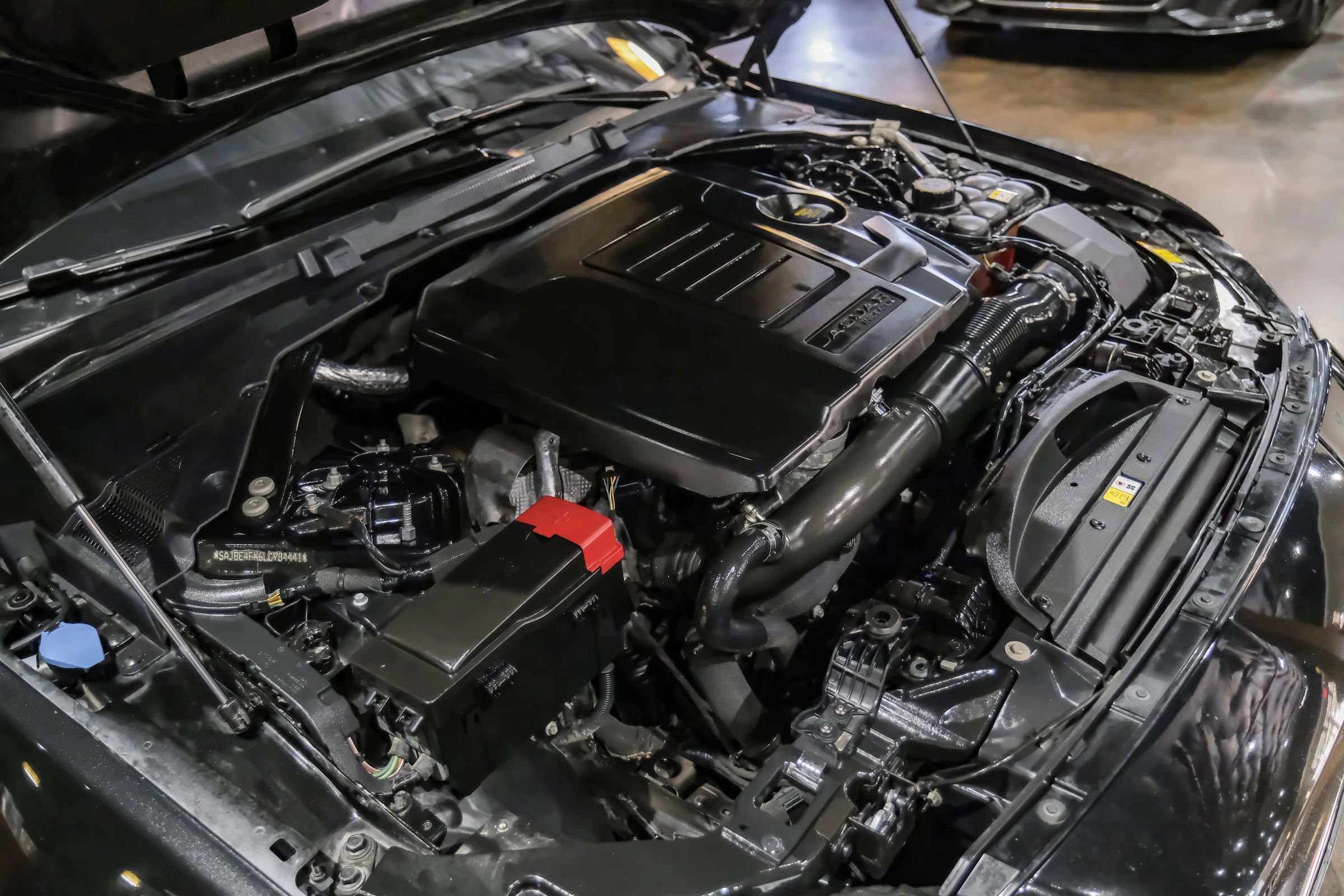 Used 2020 Jaguar XF Prestige RWD image 48