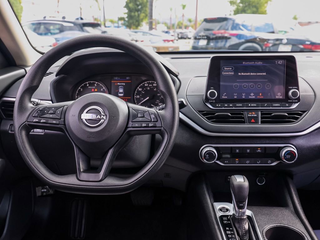 Used 2025 Nissan Altima 2.5 S image 21