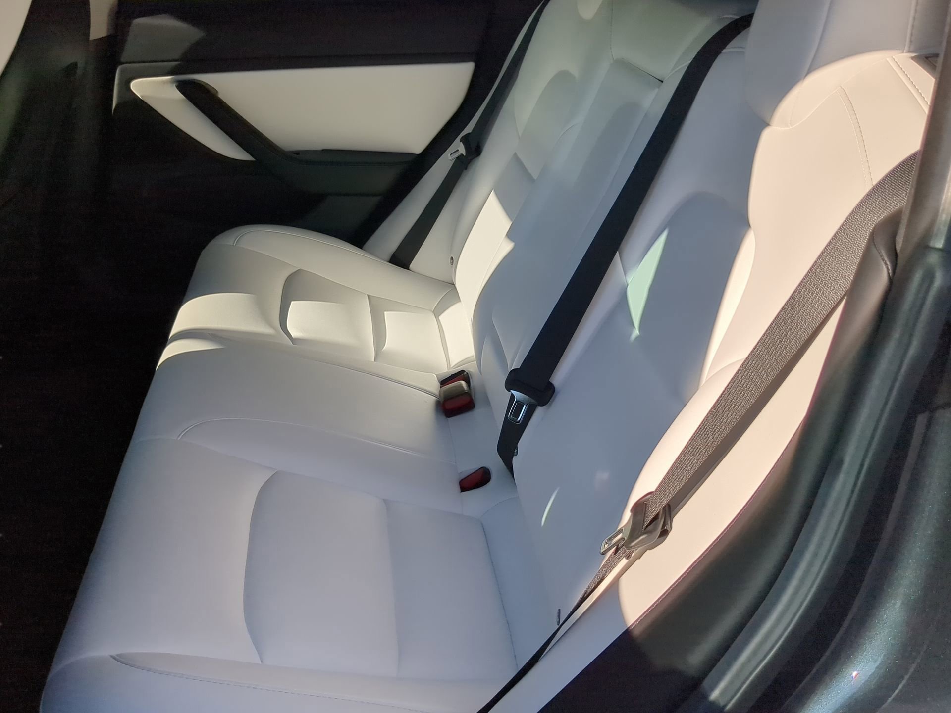 Used 2018 Tesla Model 3 Long Range image 45
