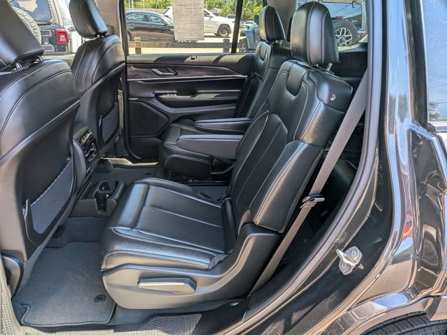 Certified 2023 Jeep Grand Cherokee L Limited w/ Luxury Tech Group II AWD/4WD image 13