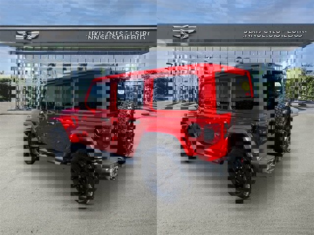 Used 2021 Jeep Wrangler Unlimited Sahara image 6