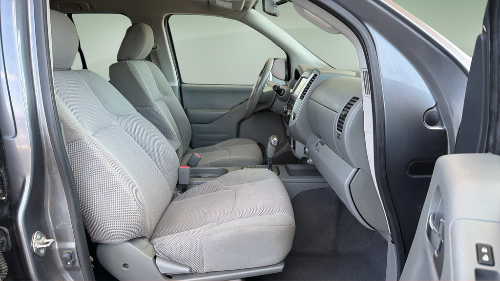 Used 2019 Nissan Frontier SV AWD/4WD image 11