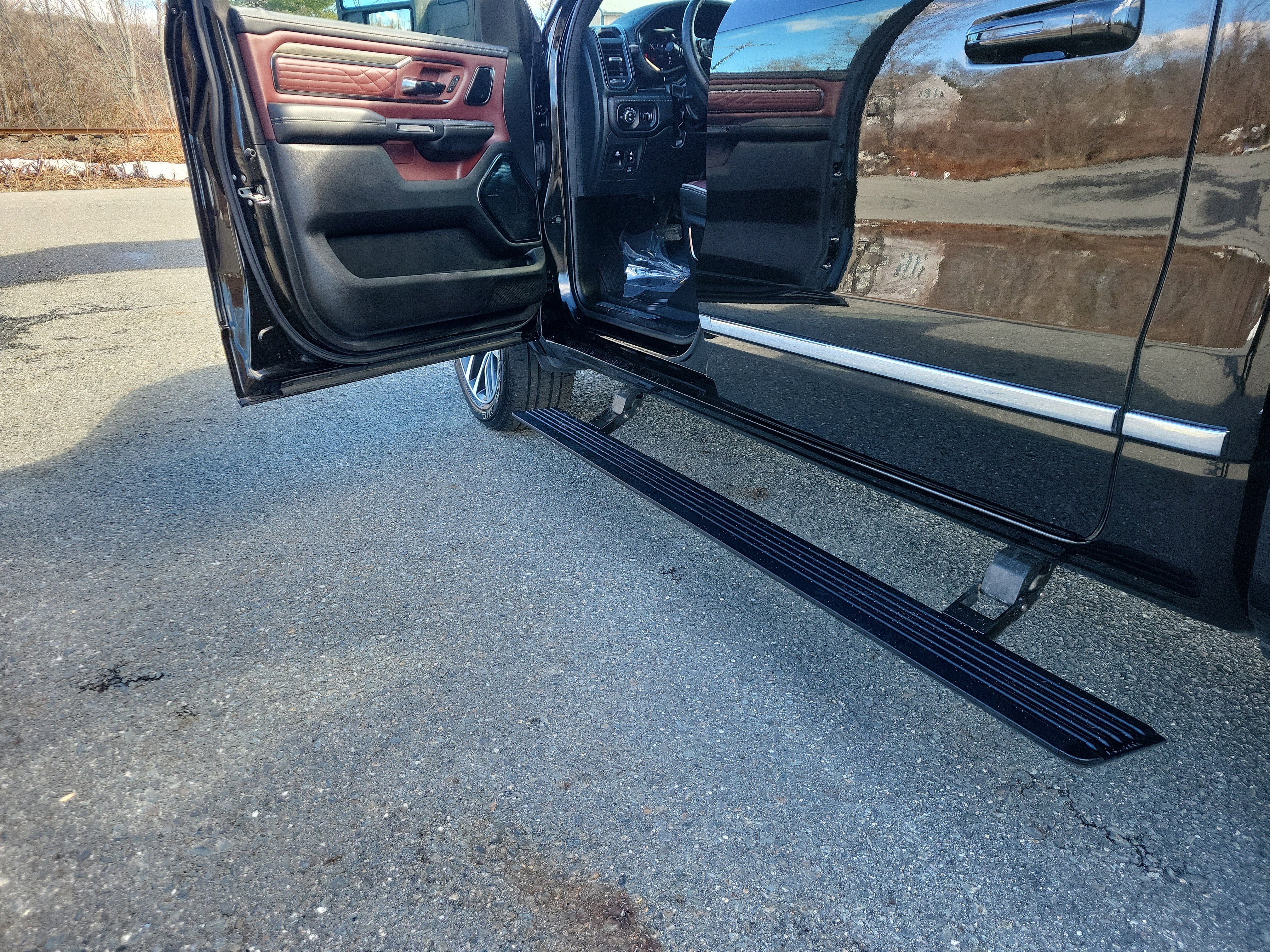 Used 2025 RAM 1500 Limited image 29