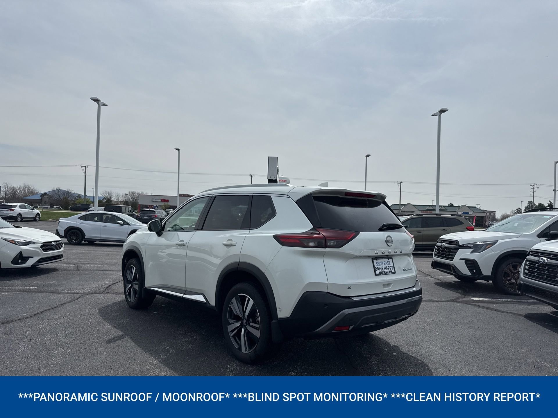 Used 2023 Nissan Rogue SL w/ SL Premium Package image 4