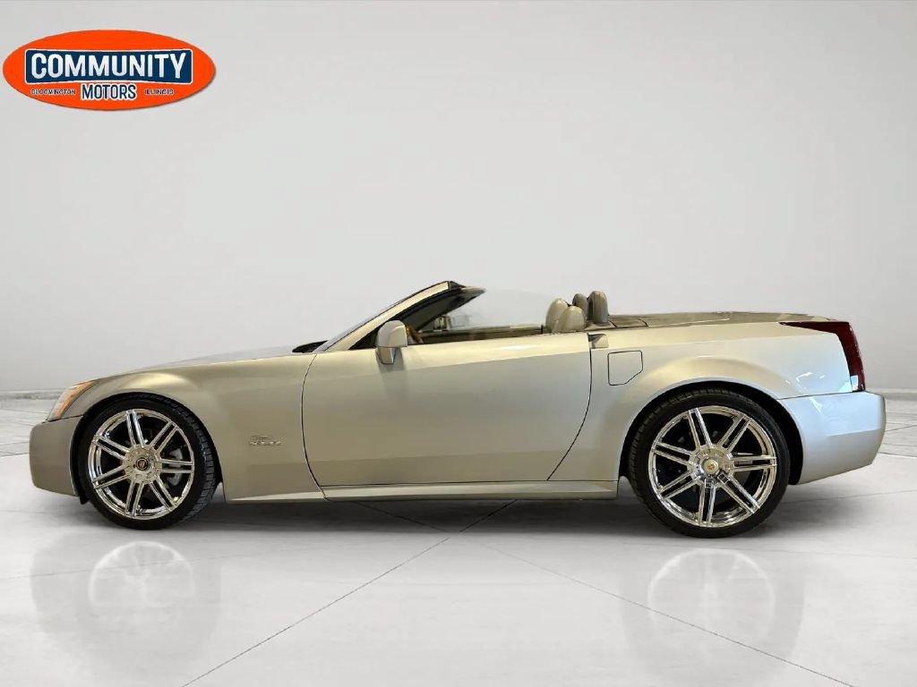 Used 2004 Cadillac XLR RWD image 37