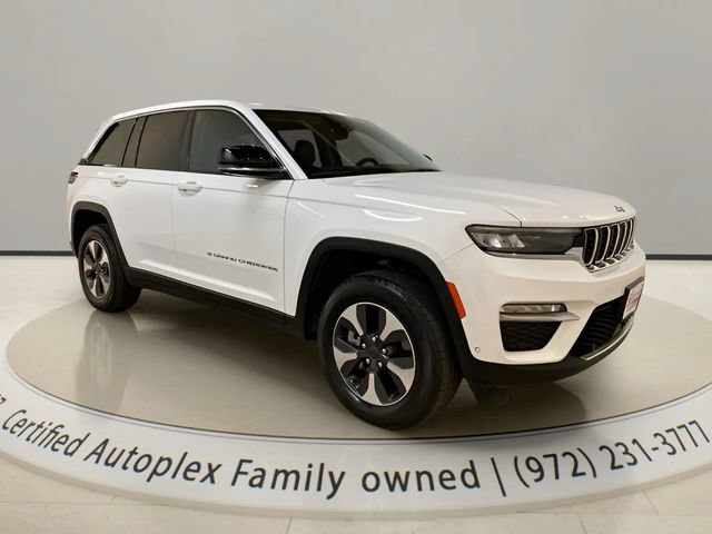 Used 2022 Jeep Grand Cherokee Limited 4xe w/ Luxury Tech Group II AWD/4WD image 7