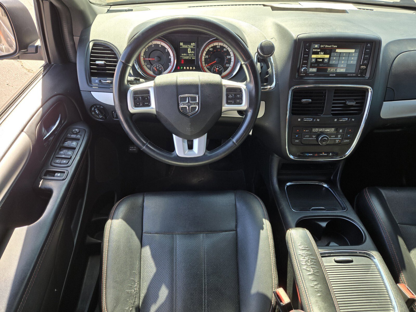 Used 2016 Dodge Grand Caravan R/T FWD image 9