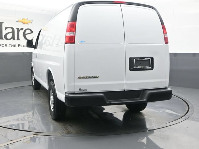 New 2026 Chevrolet Express 2500 w/ Driver Convenience Package RWD image 30