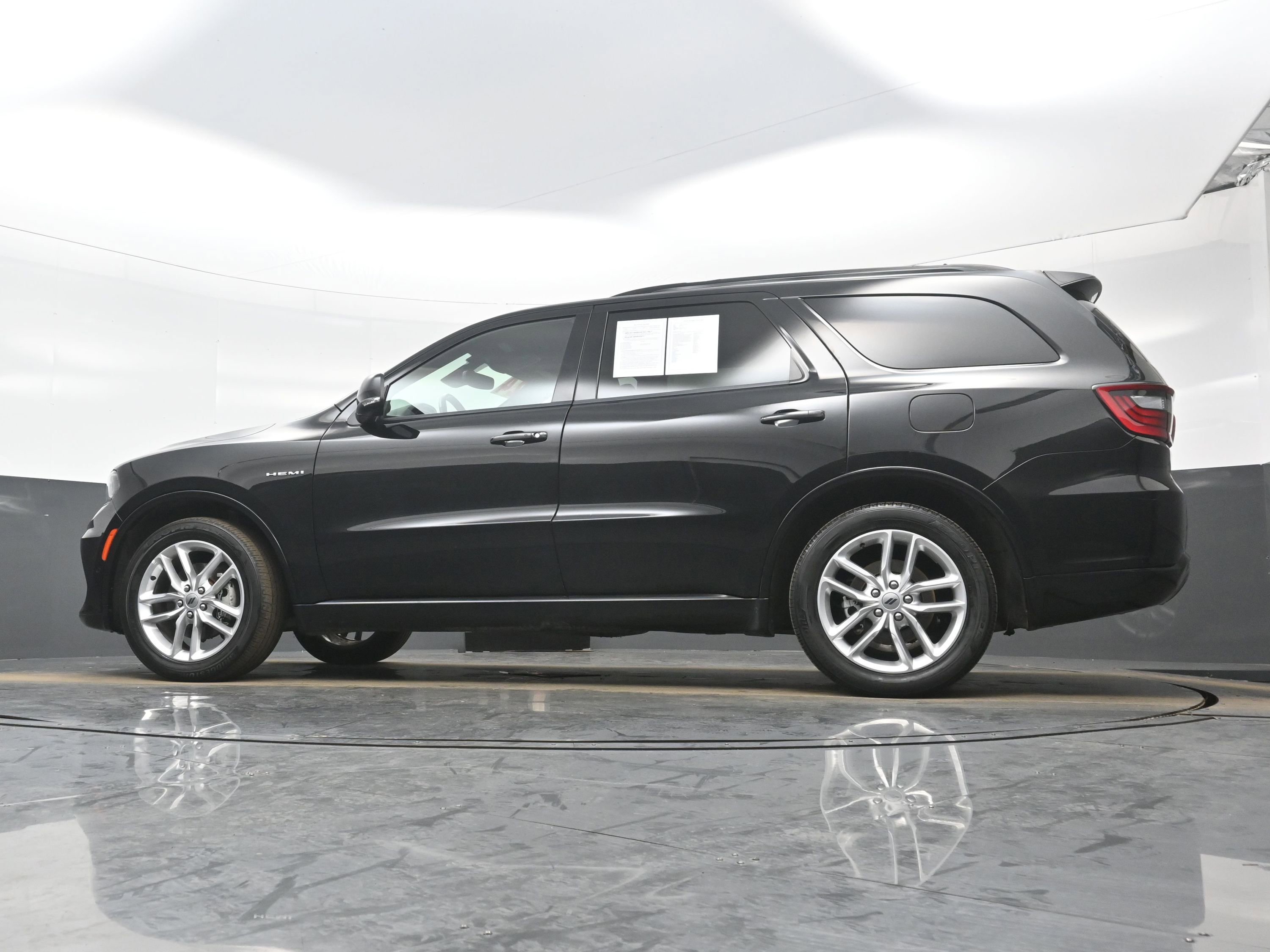 Used 2024 Dodge Durango R/T AWD/4WD image 28