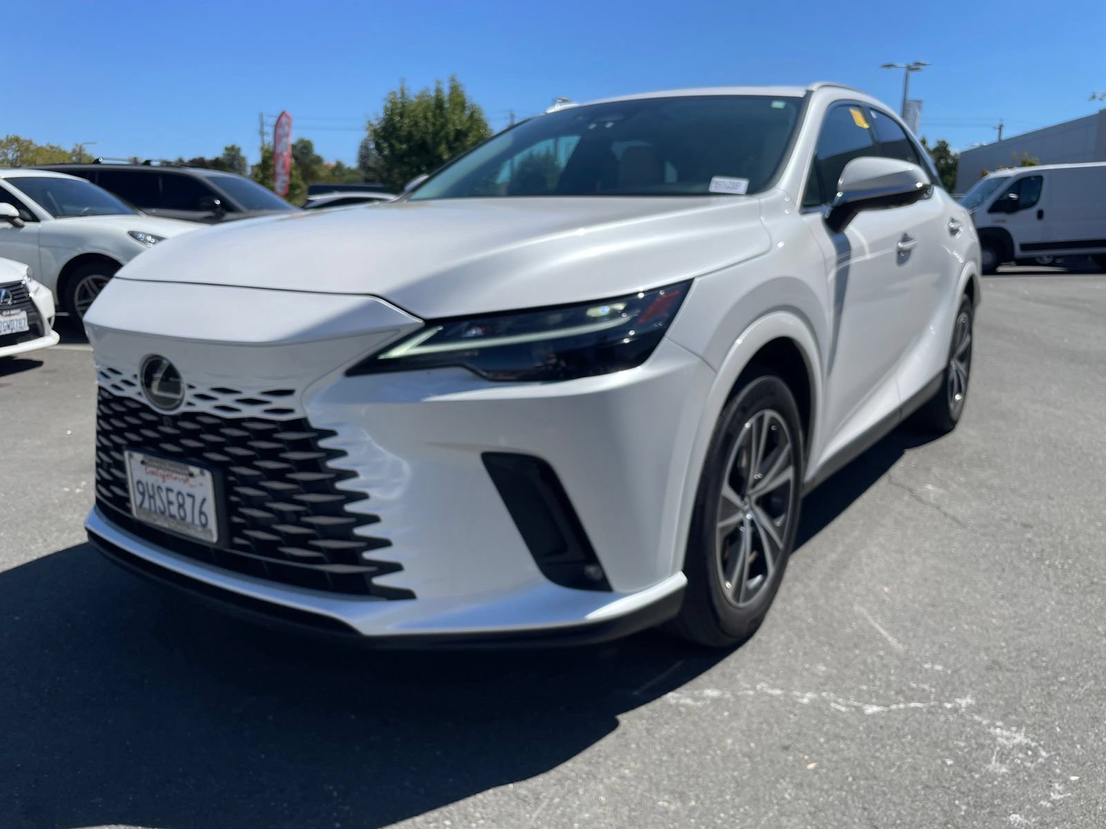 Used 2023 Lexus RX 350h w/ Accessory Package (Z1) AWD/4WD image 2
