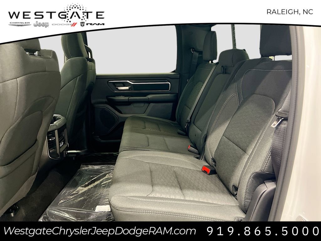 New 2026 RAM 1500 4x4 Crew Cab image 8